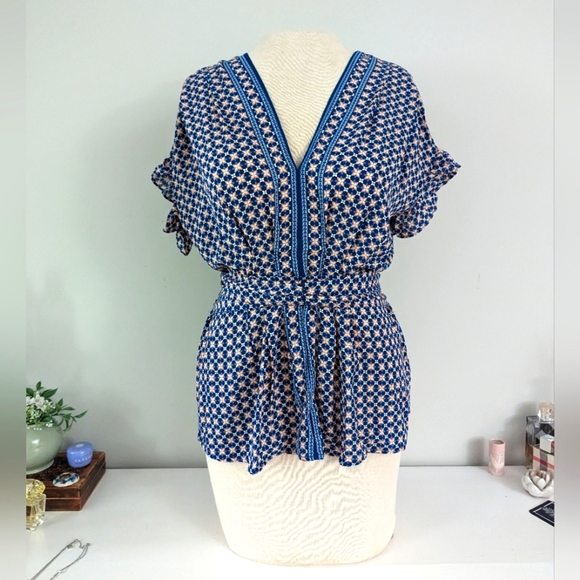 Max Studio Blue and Black Patterned Blouse - Picture 1 of 5